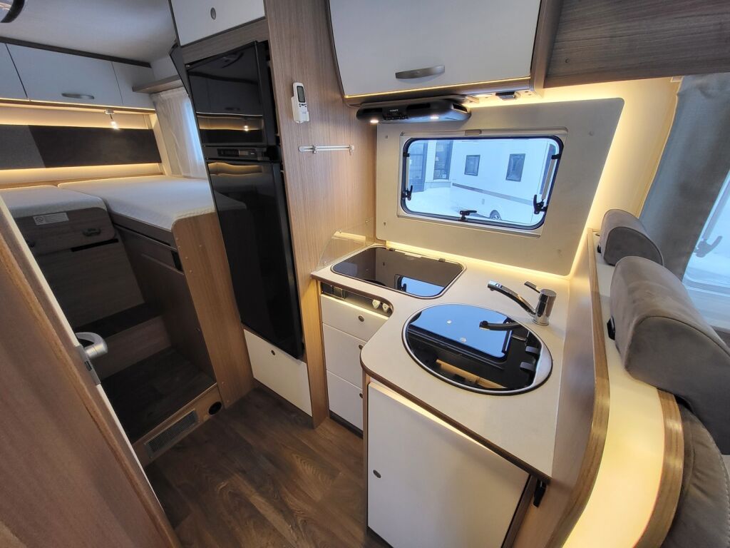 Carado T 448 Edition 15 2021 Harmaa