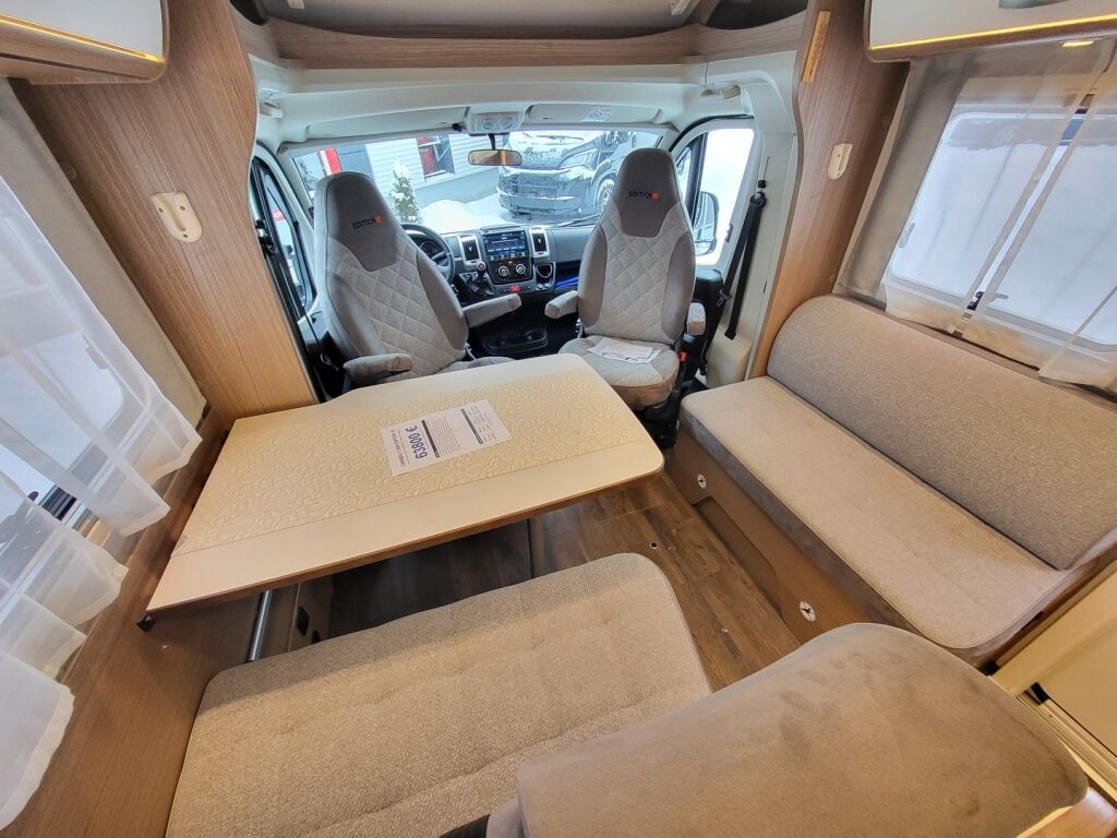 Carado T 448 Edition 15 2021 Harmaa