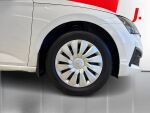 Skoda Scala 2021 Valkoinen
