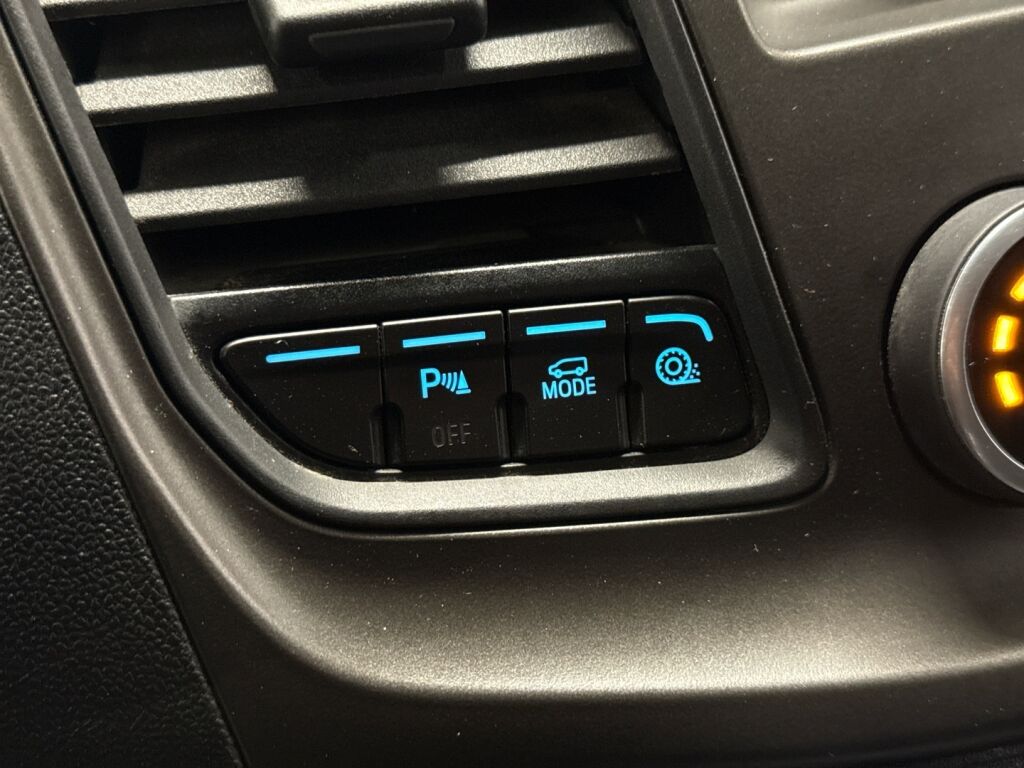 Ford Transit Custom 2021 Musta