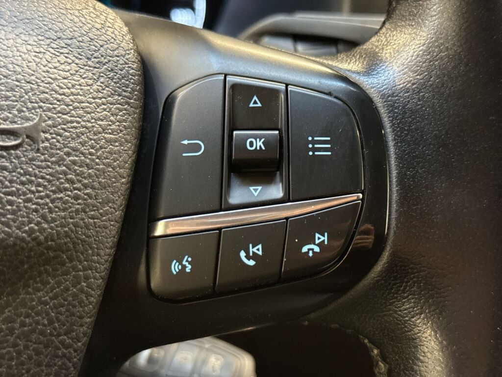 Ford Transit Custom 2021 Musta