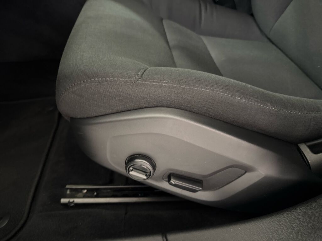 Volvo V60 2022 Valkoinen