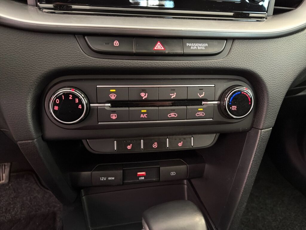 Kia Ceed 2021 Valkoinen