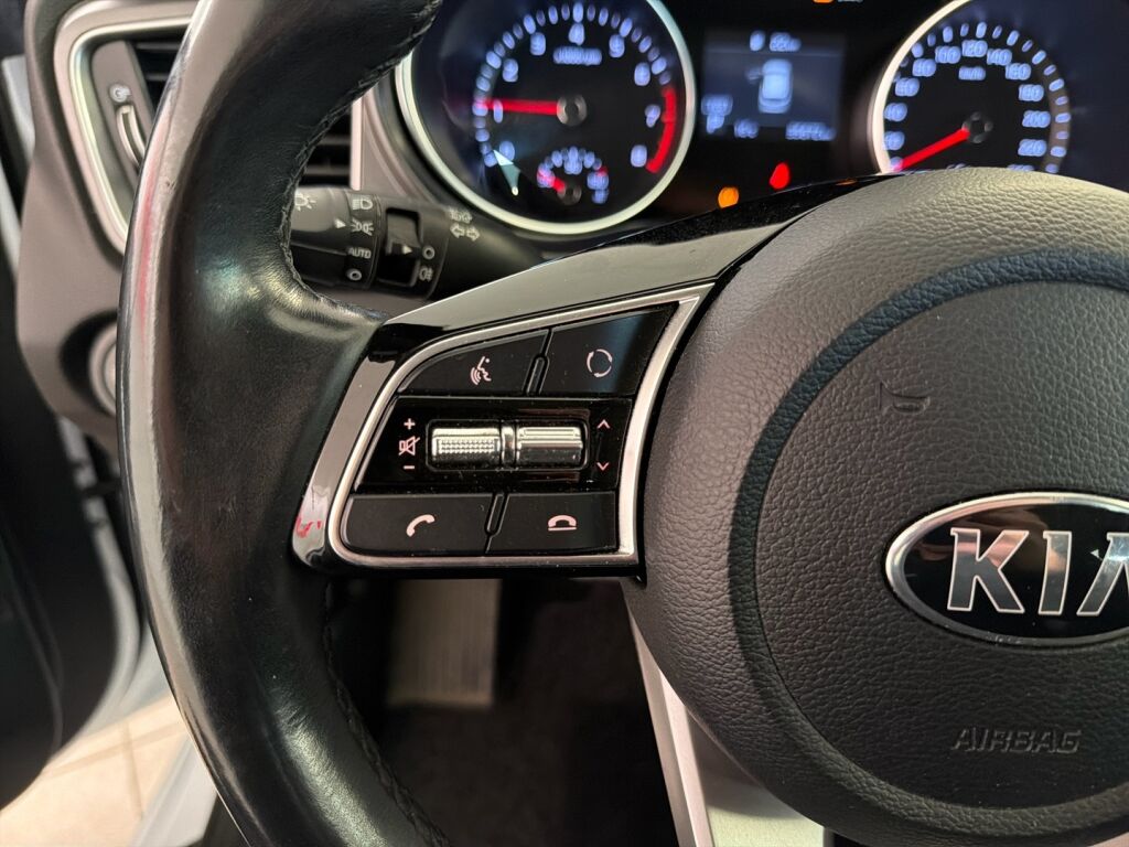 Kia Ceed 2021 Valkoinen