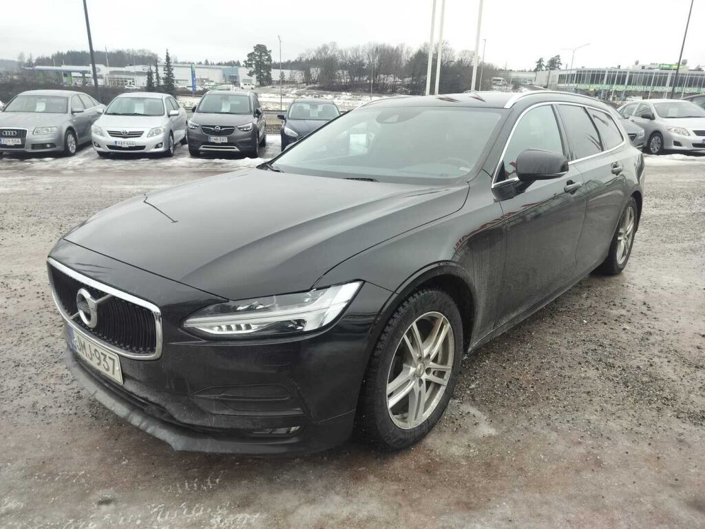 Volvo V90 2018 Musta