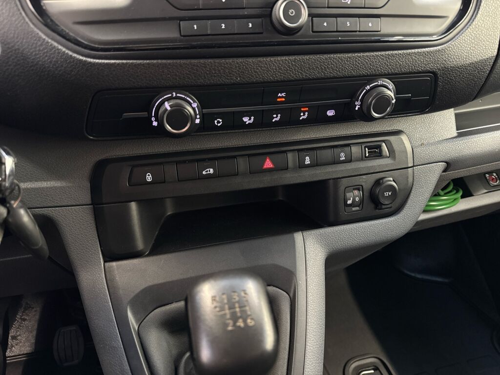 Peugeot Expert 2022 Valkoinen