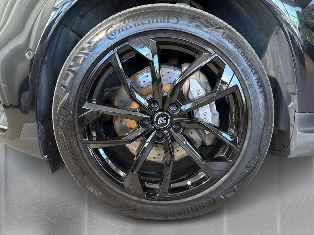 Mercedes-Benz EQC 2020 Musta
