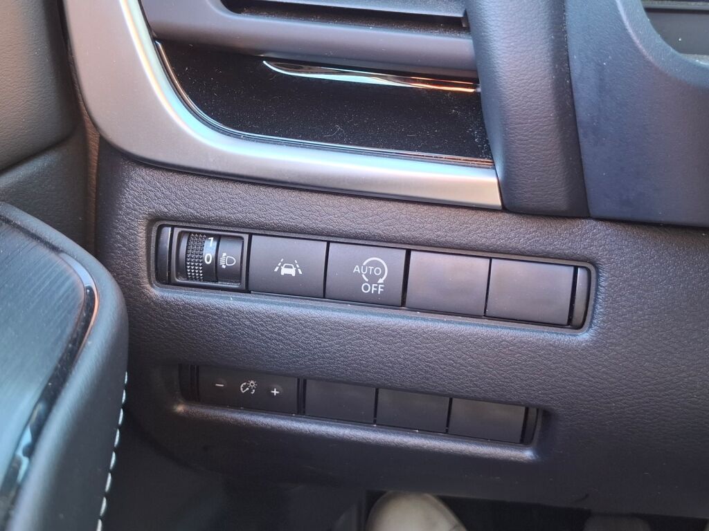 Nissan Qashqai 2023 Musta
