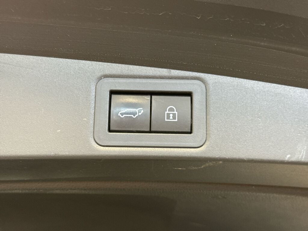 Toyota Corolla 2022 Valkoinen