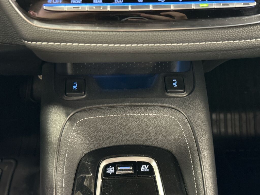 Toyota Corolla 2022 Valkoinen