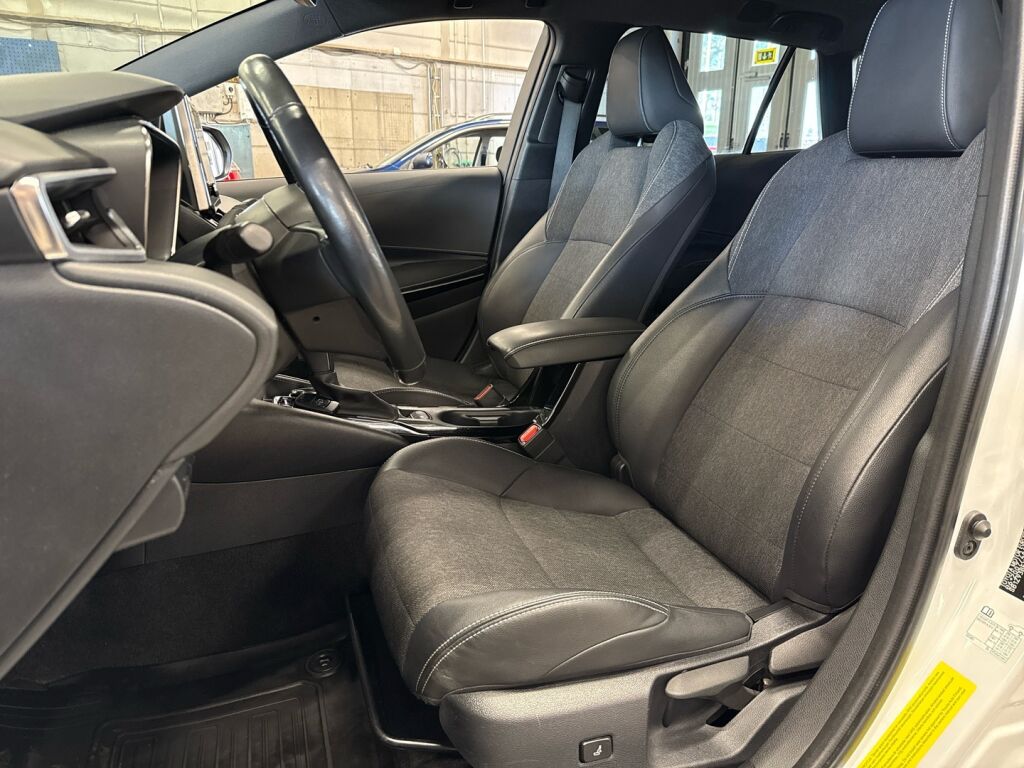 Toyota Corolla 2022 Valkoinen