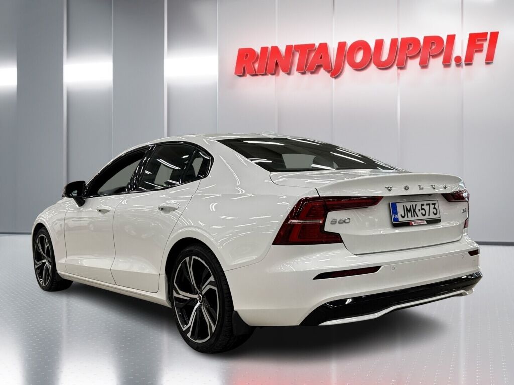 Volvo S60 2023 Valkoinen
