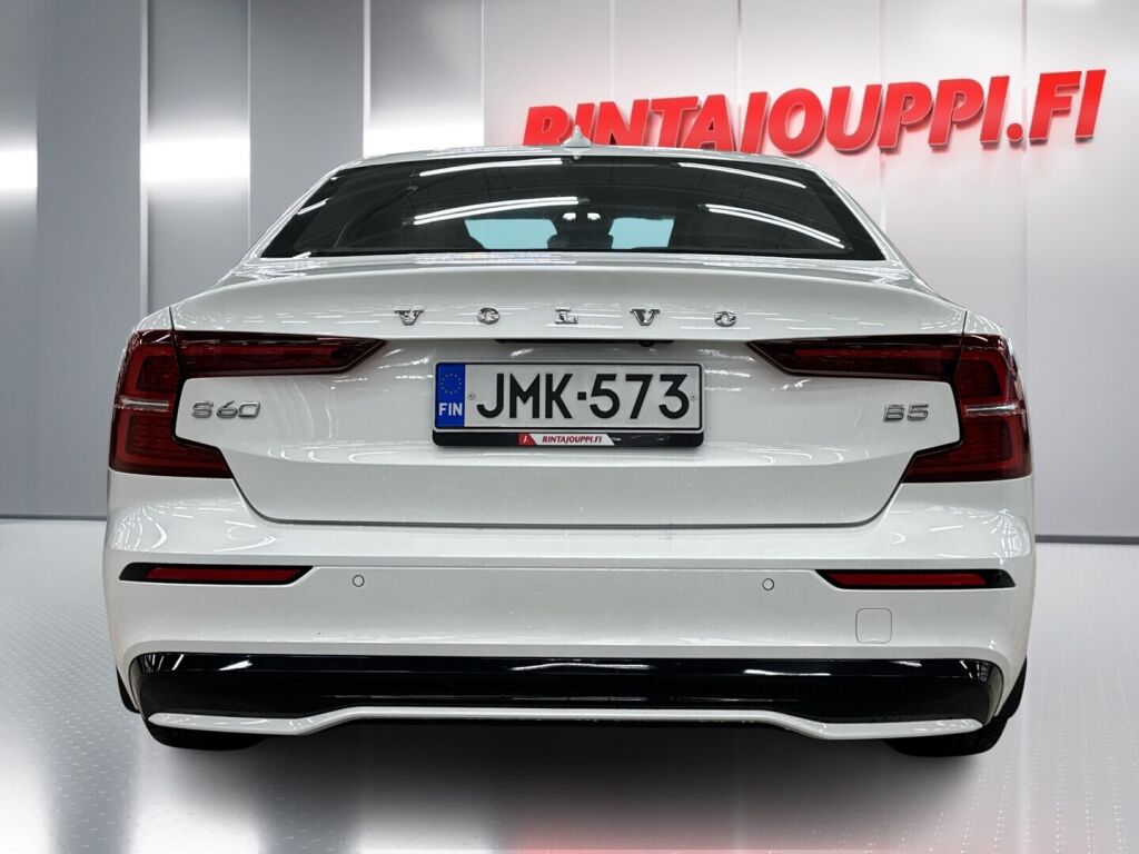 Volvo S60 2023 Valkoinen