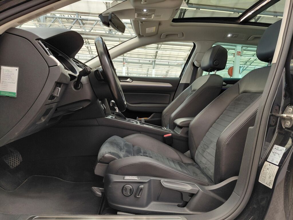 Volkswagen Passat 2016 Musta