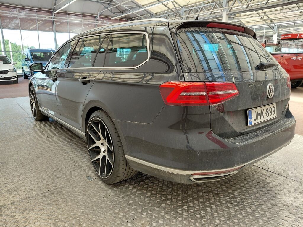 Volkswagen Passat 2016 Musta
