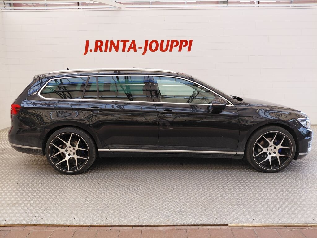 Volkswagen Passat 2016 Musta