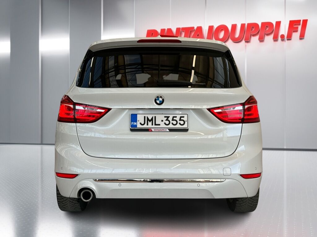 BMW 218 2022 Valkoinen