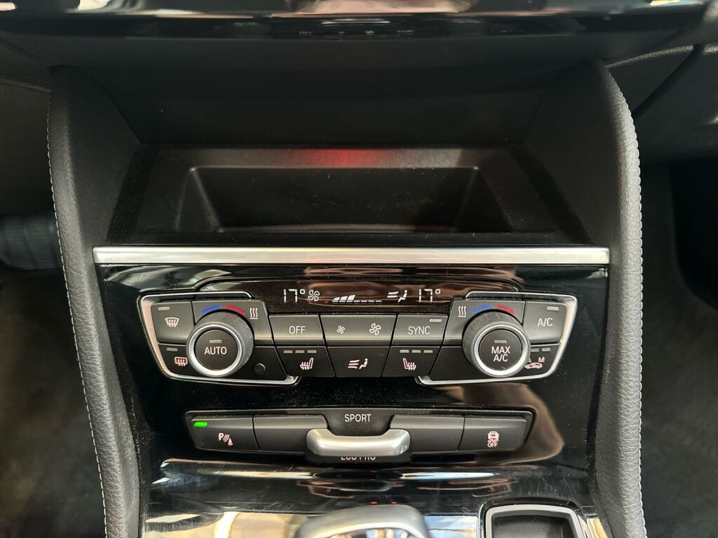 BMW 218 2022 Valkoinen