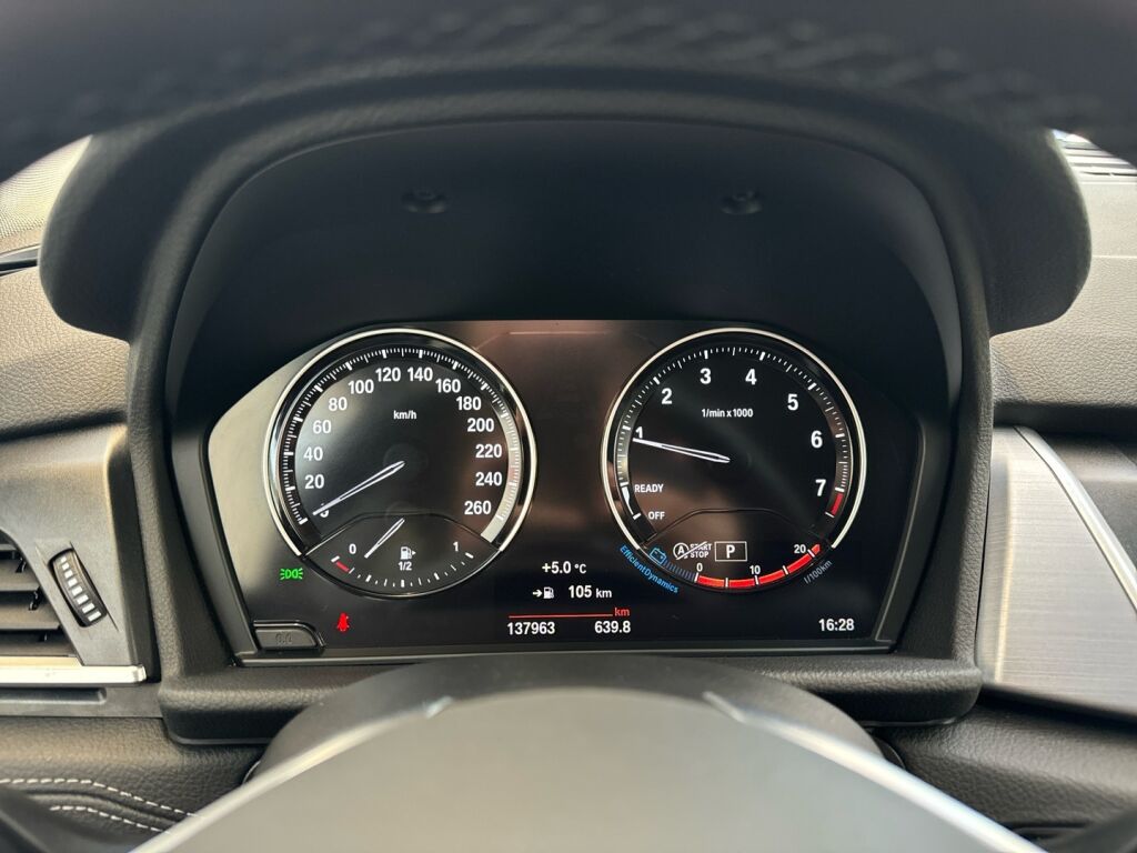 BMW 218 2022 Valkoinen