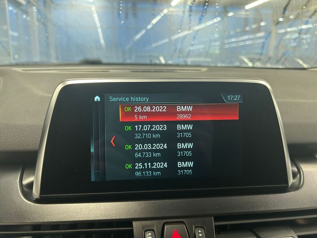 BMW 218 2022 Valkoinen