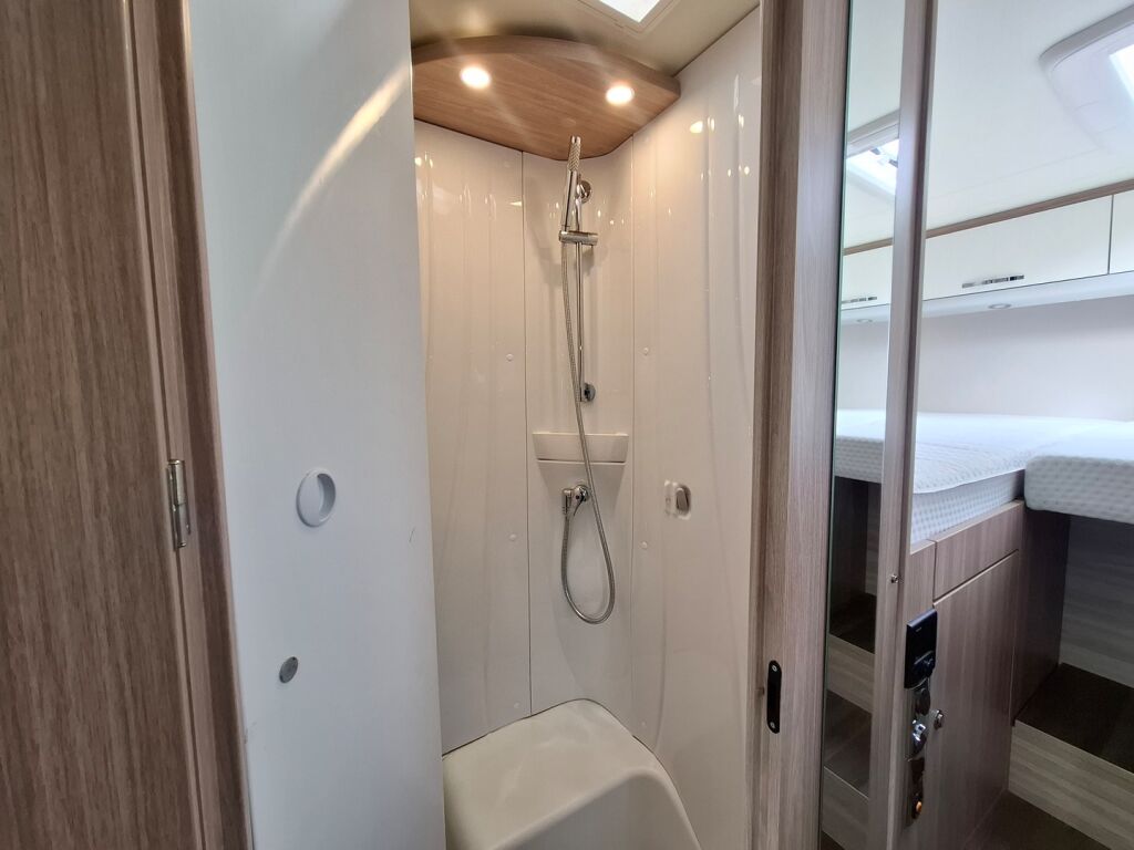 Bürstner Ixeo Time IT 726 J.Edition 2022 Harmaa