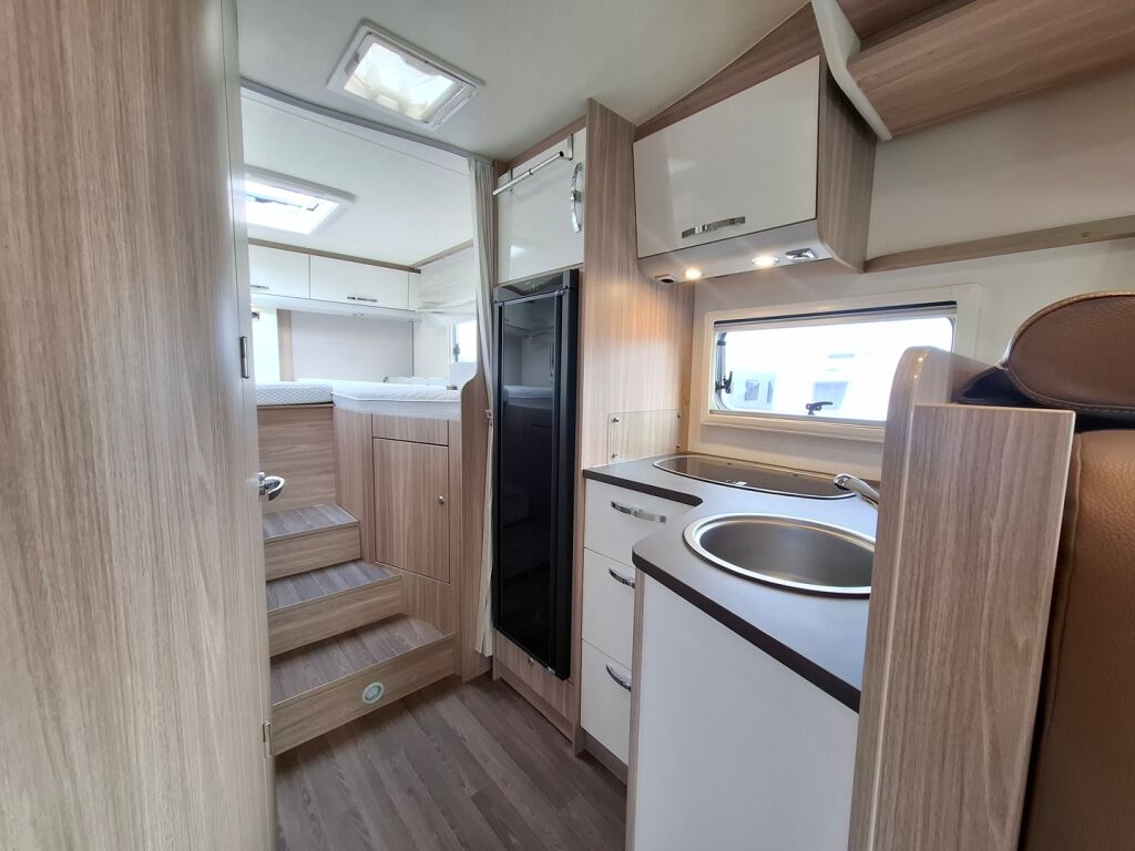 Bürstner Ixeo Time IT 726 J.Edition 2022 Harmaa