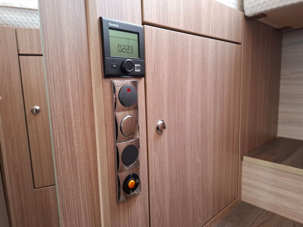 Bürstner Ixeo Time IT 726 J.Edition 2022 Harmaa