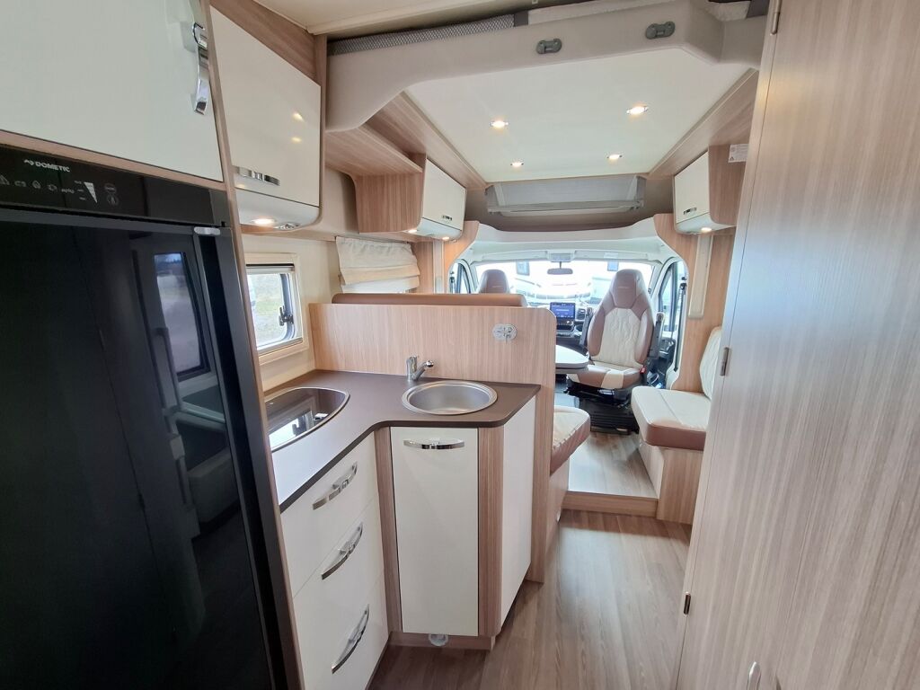 Bürstner Ixeo Time IT 726 J.Edition 2022 Harmaa