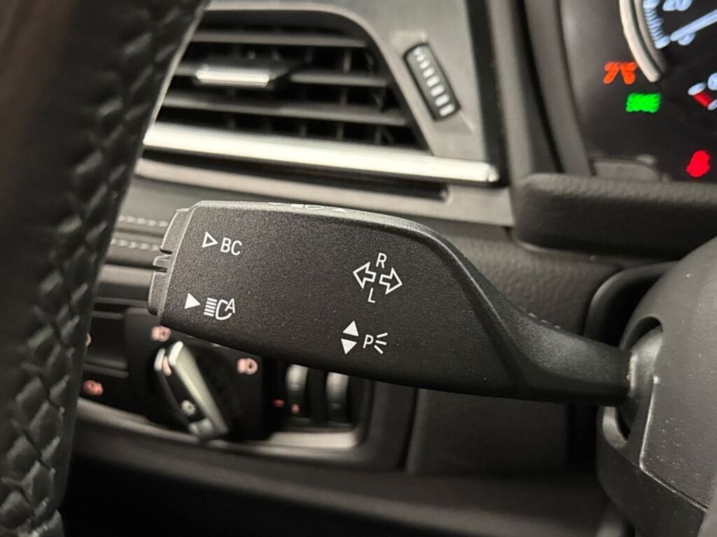 BMW 218 2022 Musta