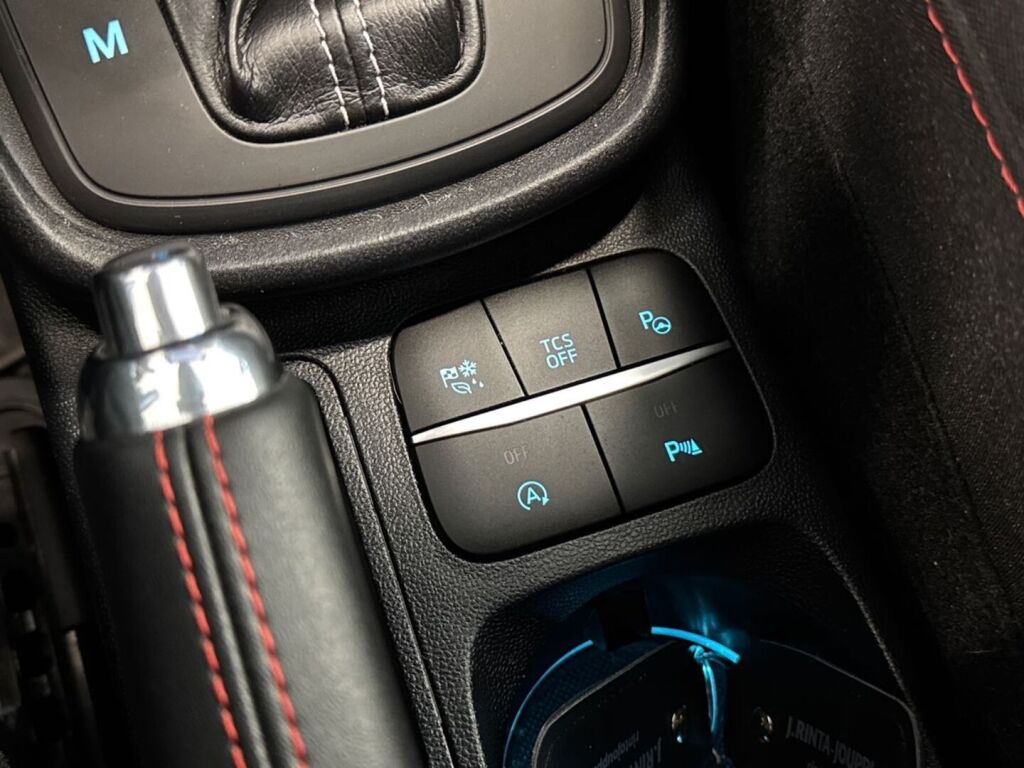 Ford Puma 2022 Metallinhohto Sininen (Desert Island Blue)