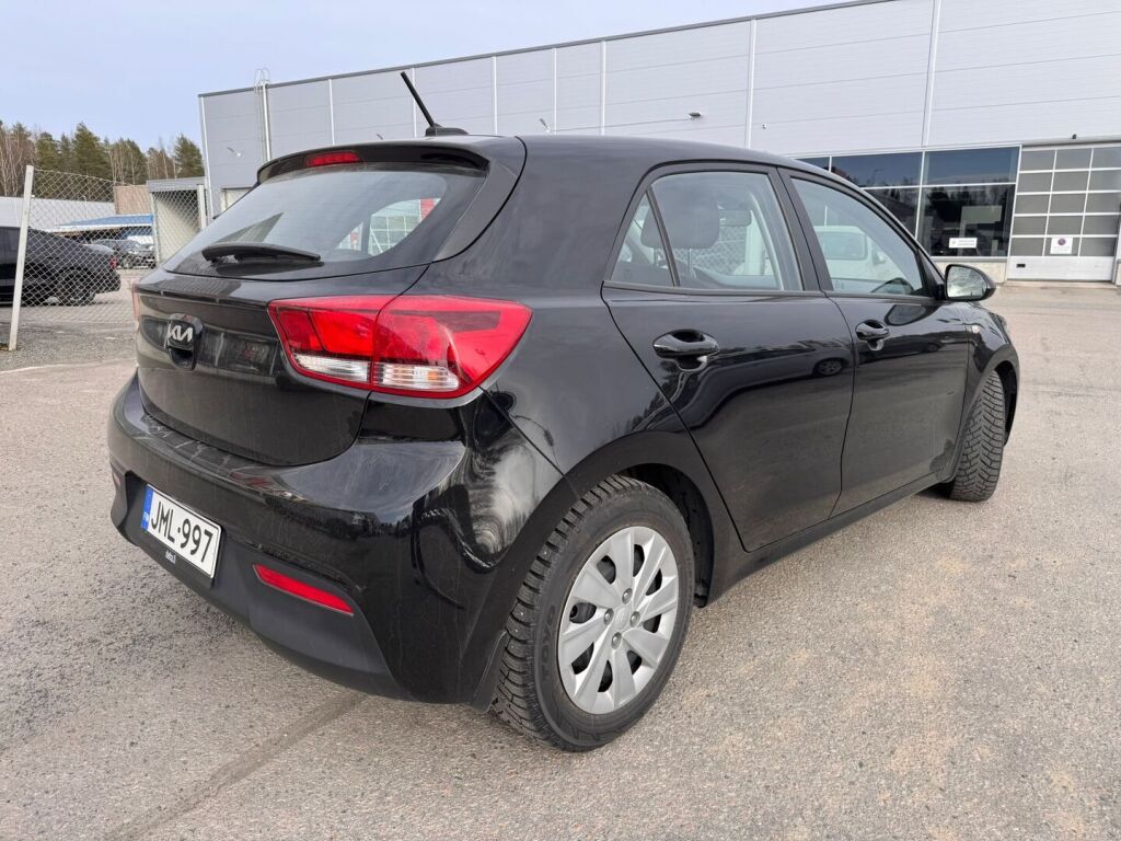 Kia Rio 2022 Musta