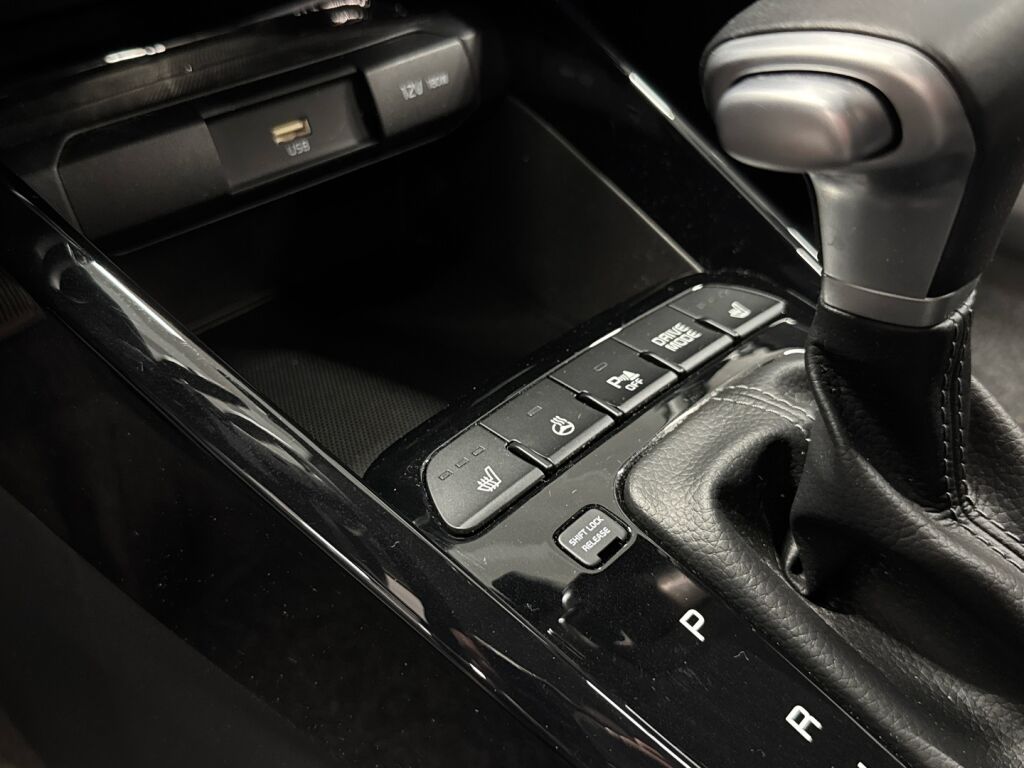 Kia Rio 2023 Valkoinen