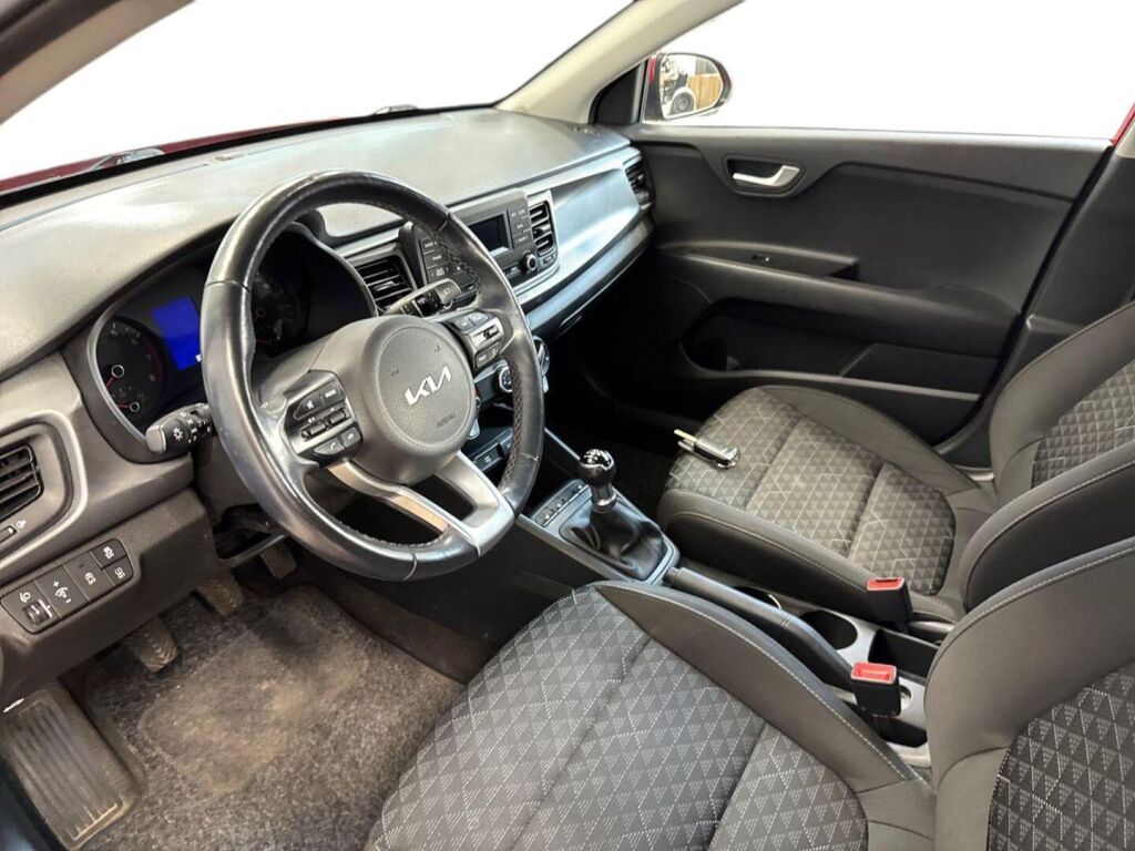 Kia Rio 2023 Punainen