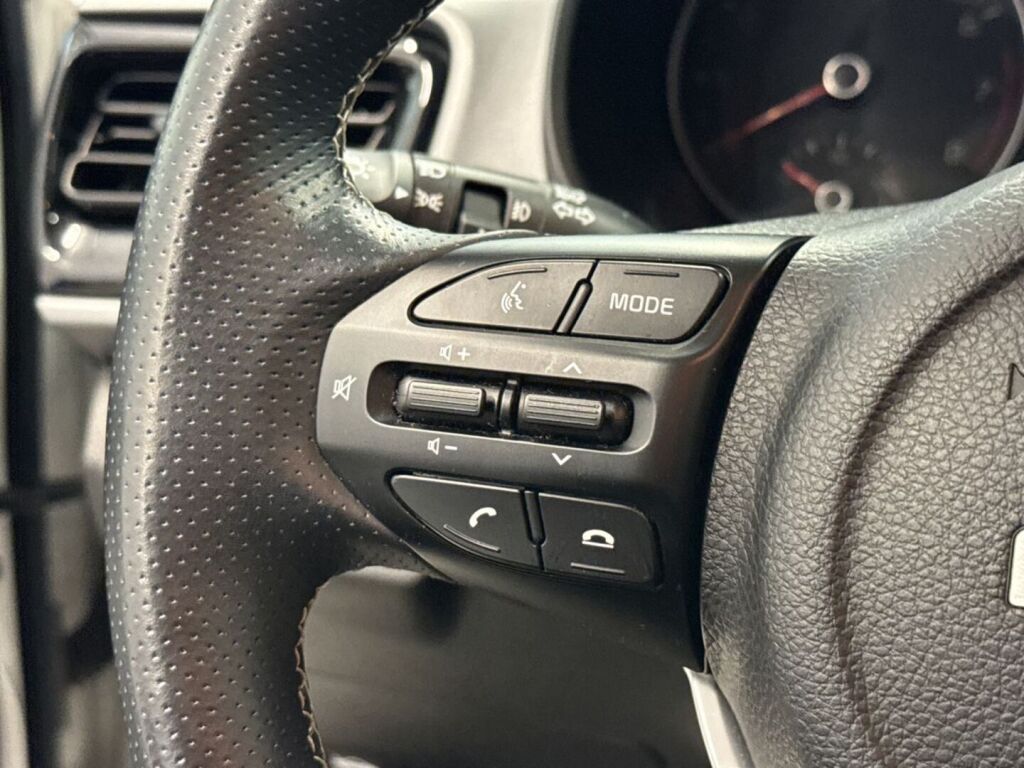 Kia Stonic 2022 Valkoinen