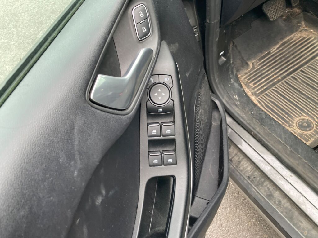 Ford Fiesta 2022 Metallinhohto Harmaa