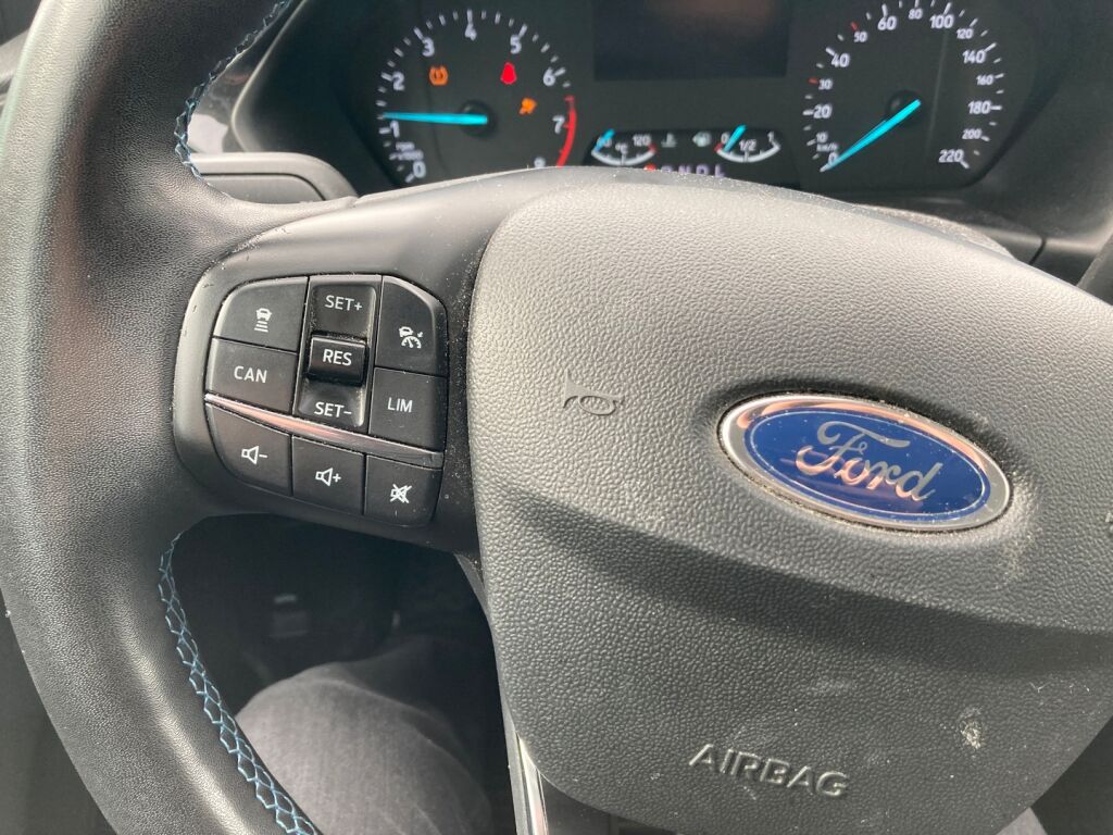 Ford Fiesta 2022 Metallinhohto Harmaa
