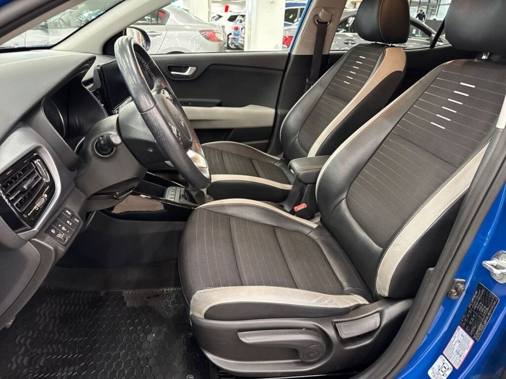 Kia Stonic 2022 Sininen