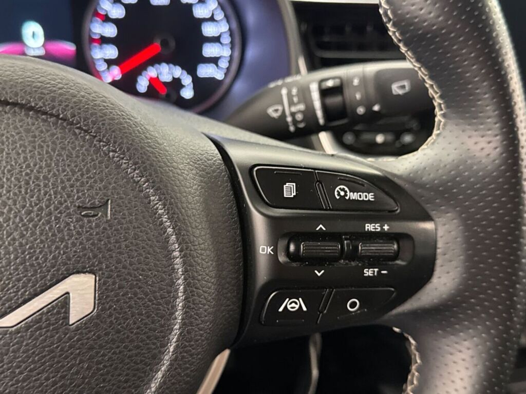 Kia Stonic 2022 Sininen
