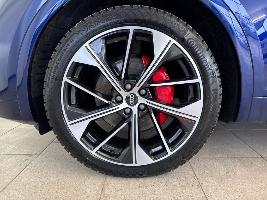 Audi Q5 2021 Sininen