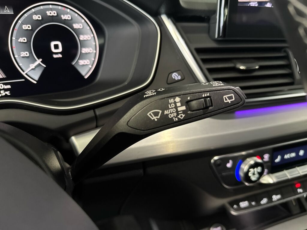 Audi Q5 2021 Sininen