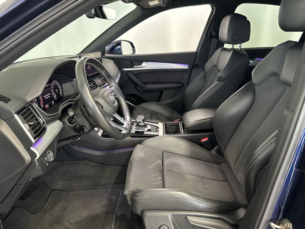 Audi Q5 2021 Sininen