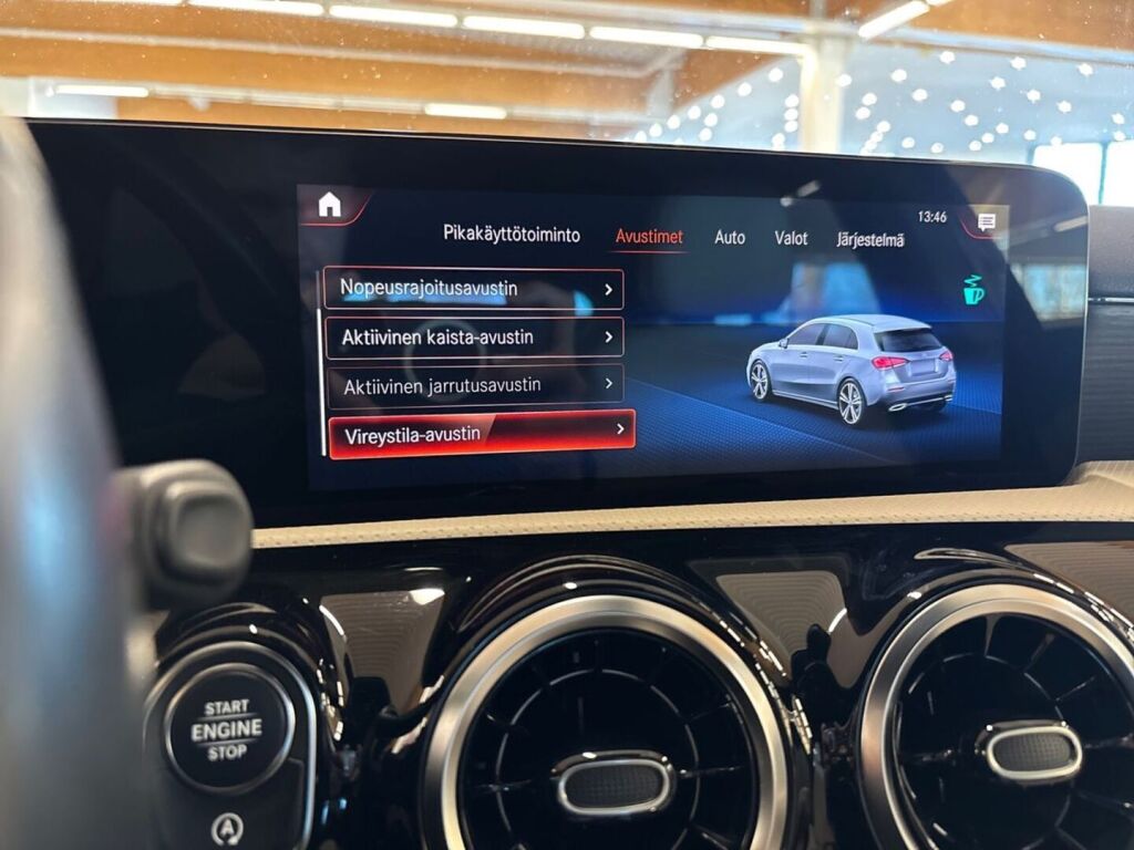 Mercedes-Benz A 2023 Musta