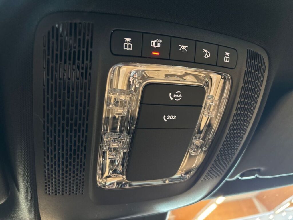 Mercedes-Benz A 2023 Musta
