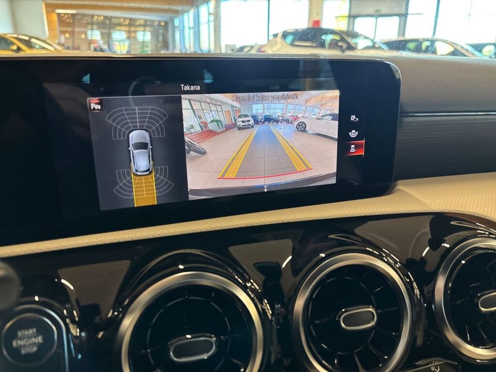 Mercedes-Benz A 2023 Musta