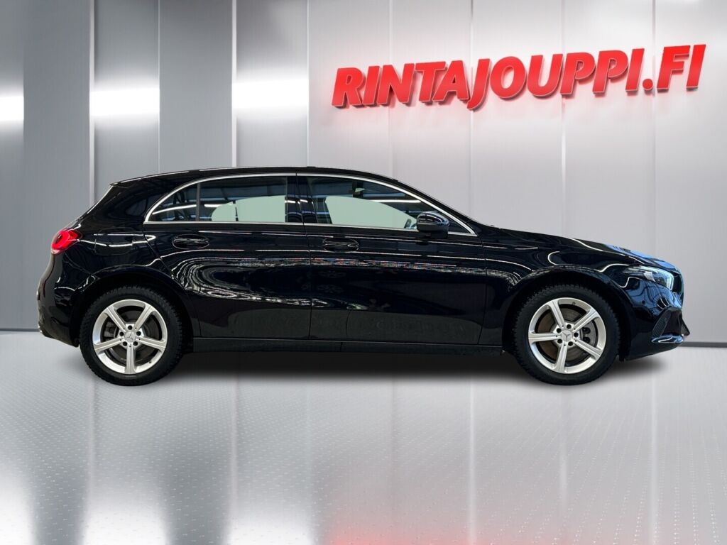 Mercedes-Benz A 2022 Musta