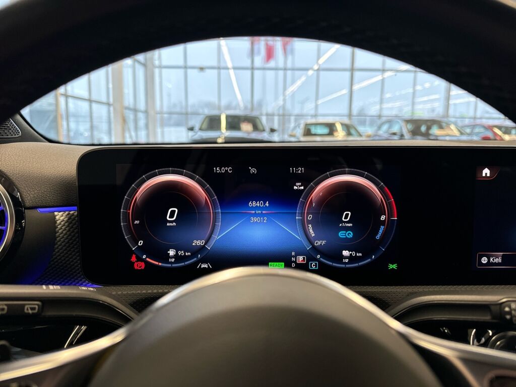 Mercedes-Benz A 2022 Musta