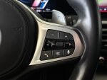 BMW 330 2023 Punainen