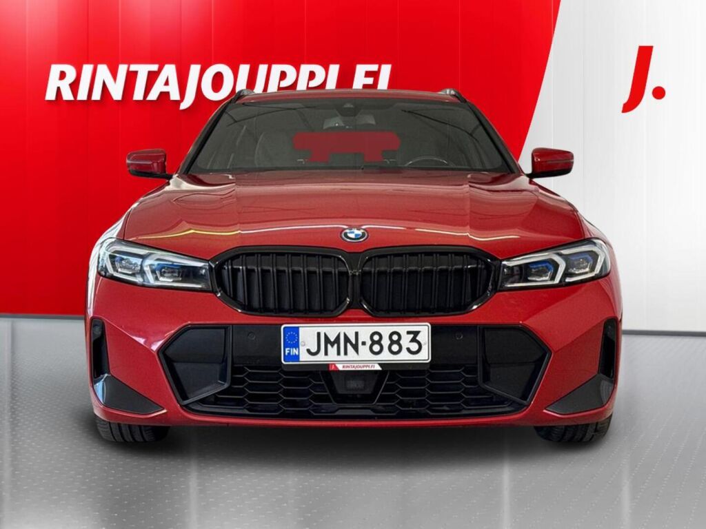 BMW 330 2023 Punainen