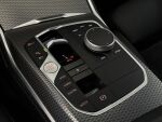BMW 330 2023 Punainen