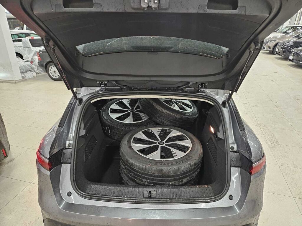 Renault Megane 2022 Harmaa